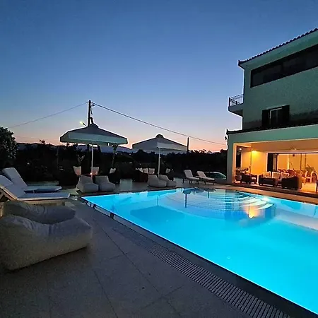 Chateau De Georges Hotel 3*